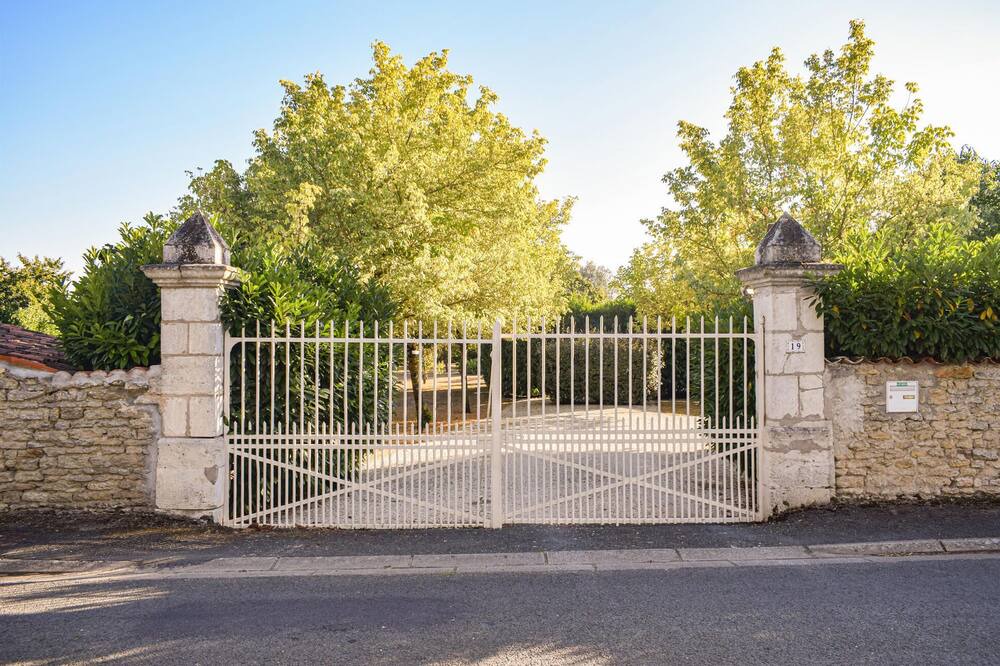 Photo of Others in Chervettes