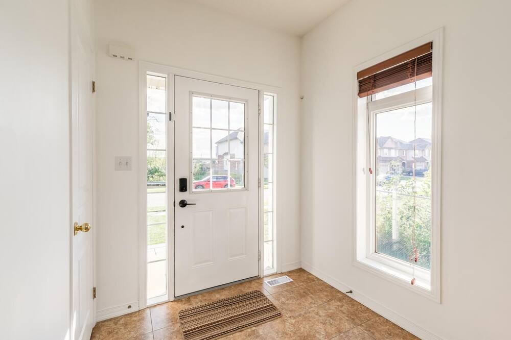 Photo of Bedroom in Stoney Creek