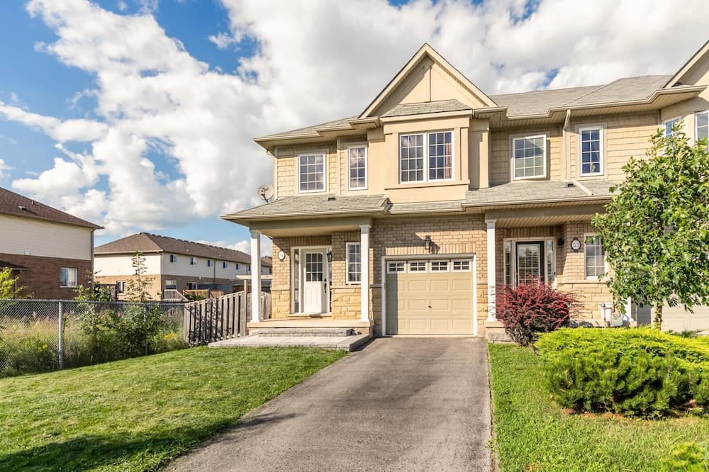 Photo of Outdoor in Stoney Creek