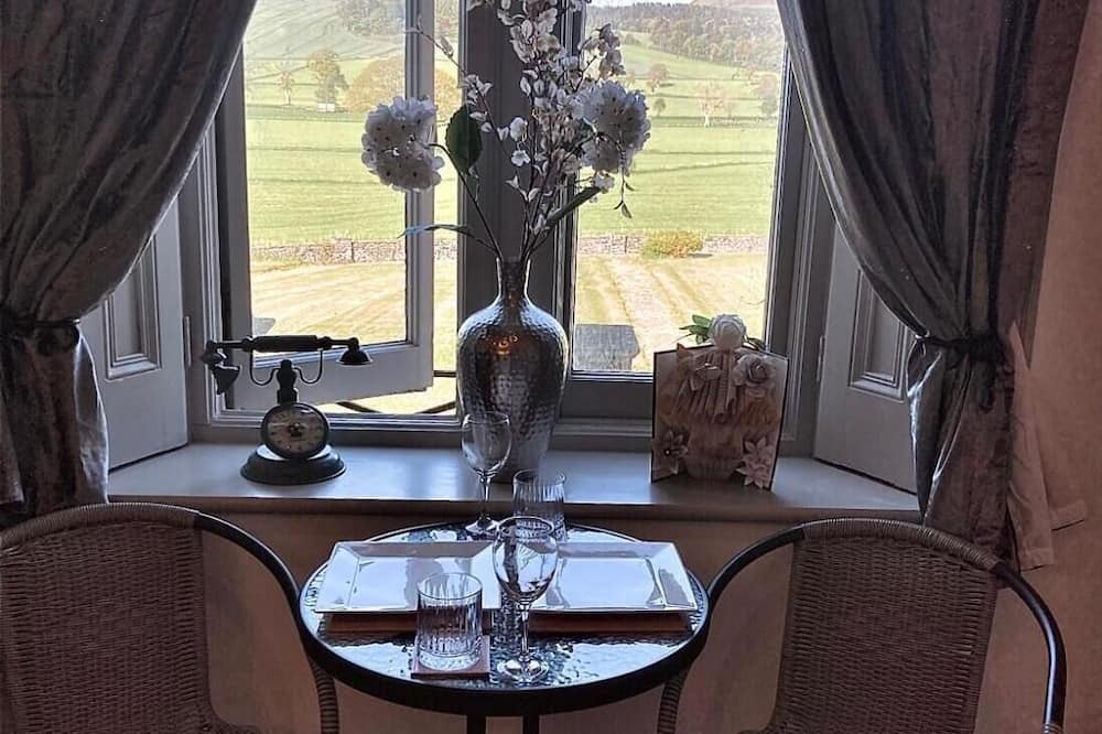 Photo of Livingroom in Trawscoed