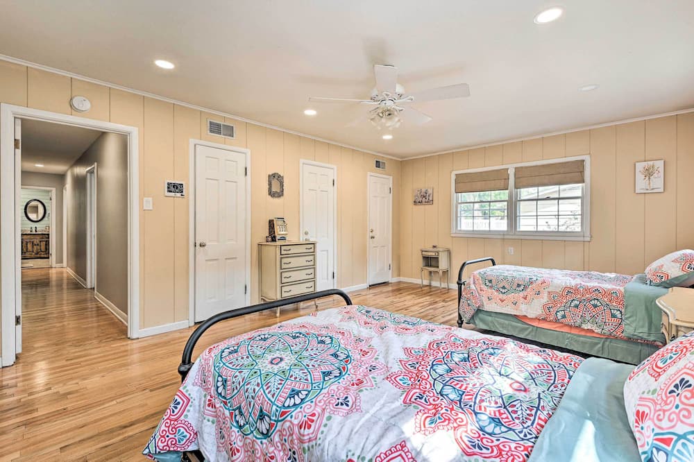 Photo of Bedroom in Brownwood