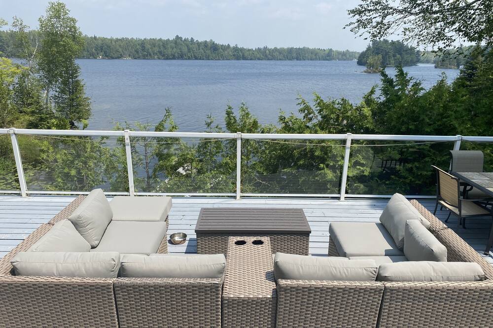 Photo of Patio Balcony in Central Frontenac