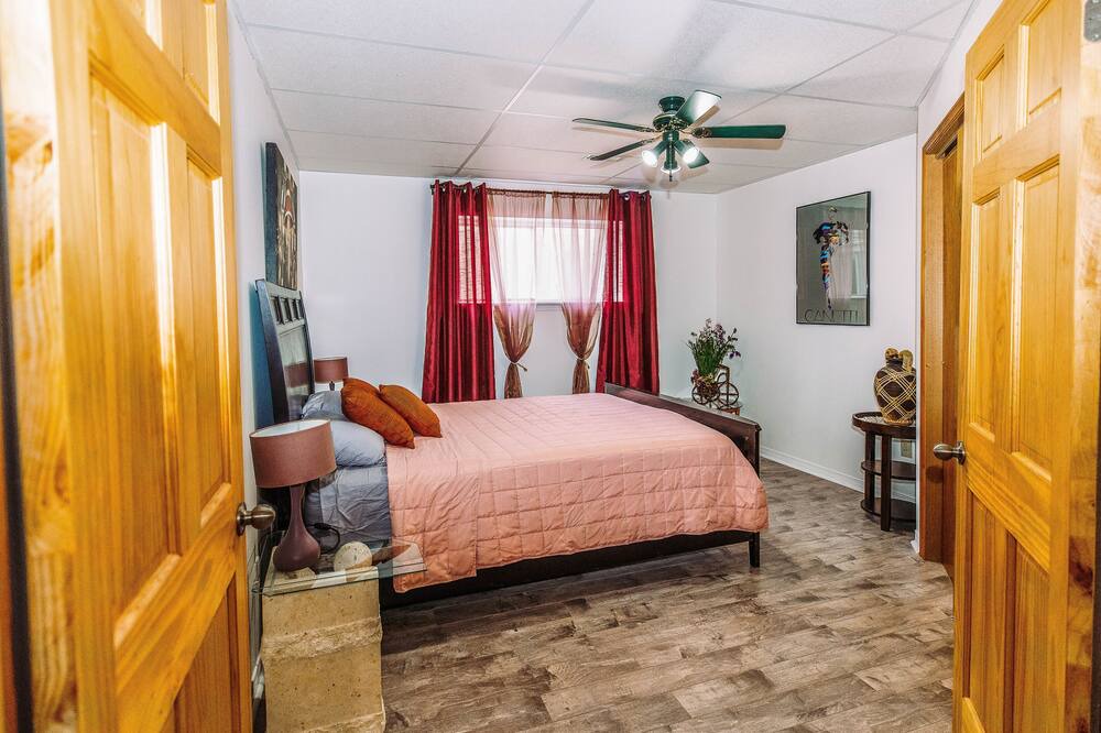 Photo of Bedroom in Tiny