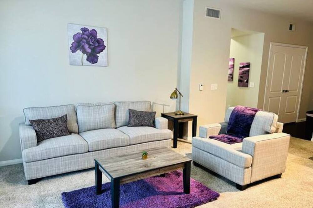 Photo of Livingroom in Pearland