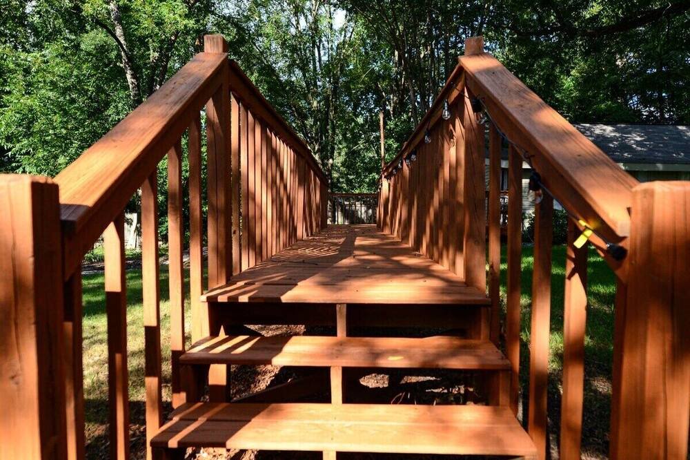 Photo of Others in Fortson