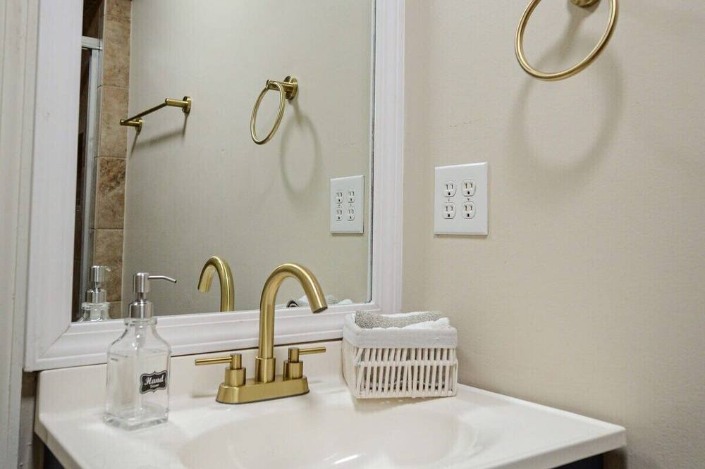 Photo of Others in Fortson