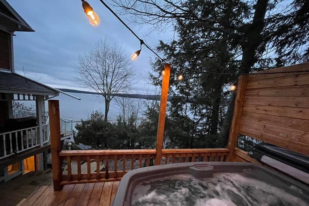 Photo of Outdoor in Mansonville