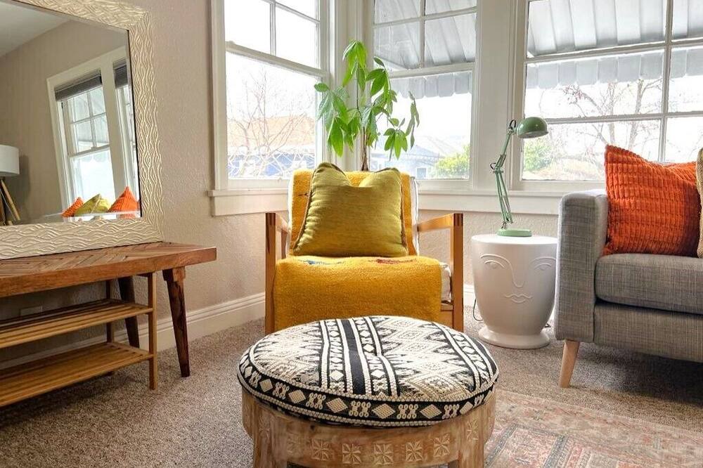 Photo of Others in West Alameda