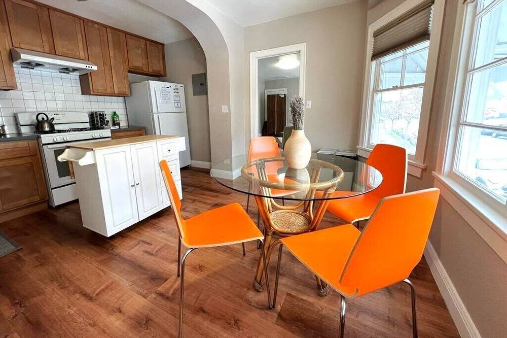 Photo of Others in West Alameda