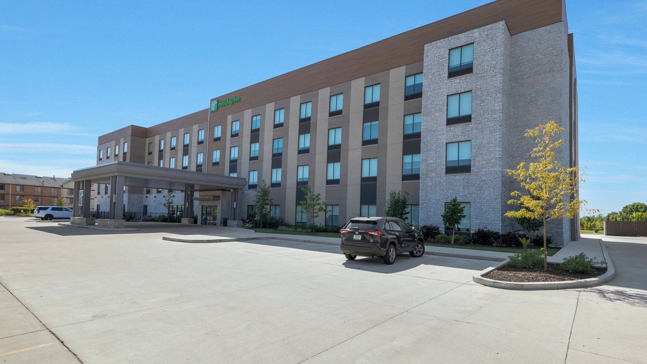 Photo of Outdoor in Tinley Park