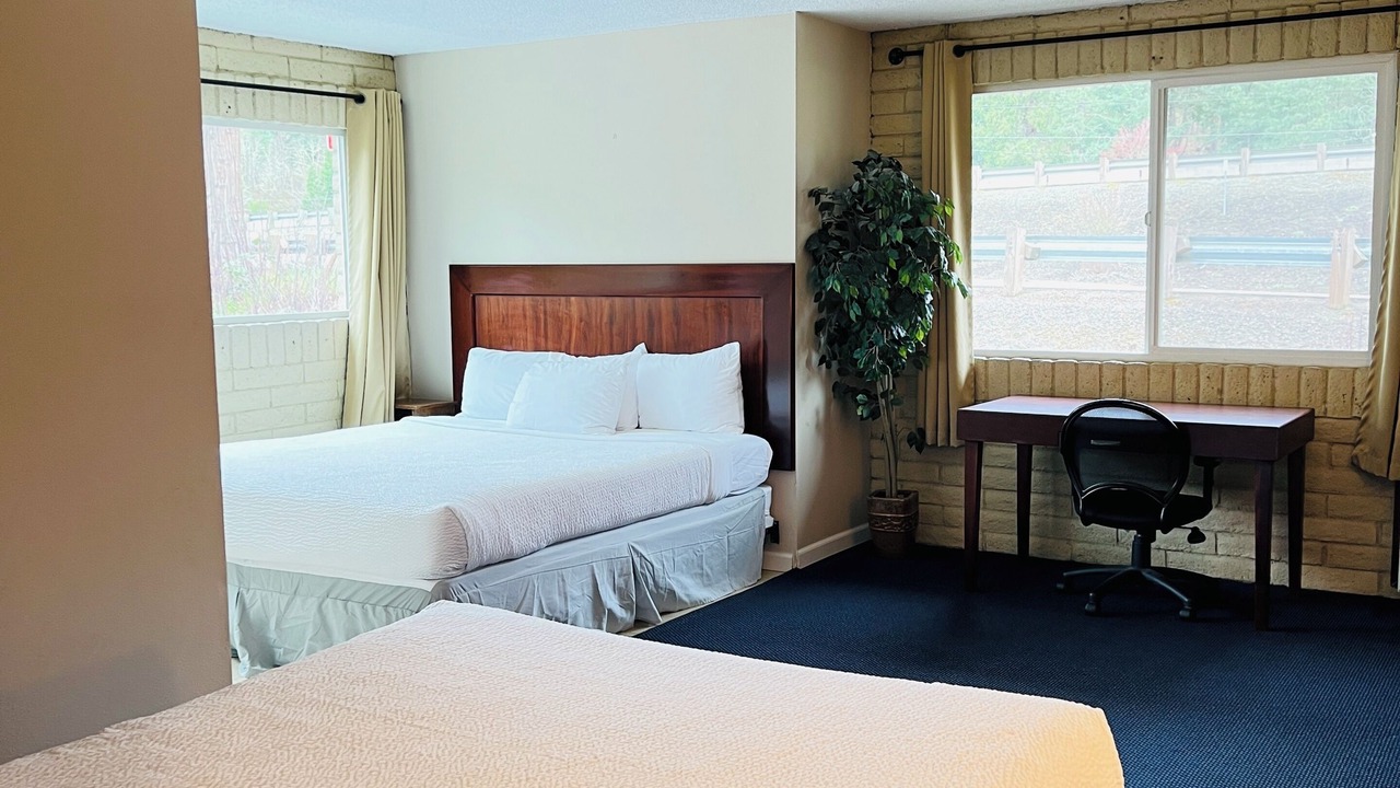 Photo of Bedroom in Canyonville