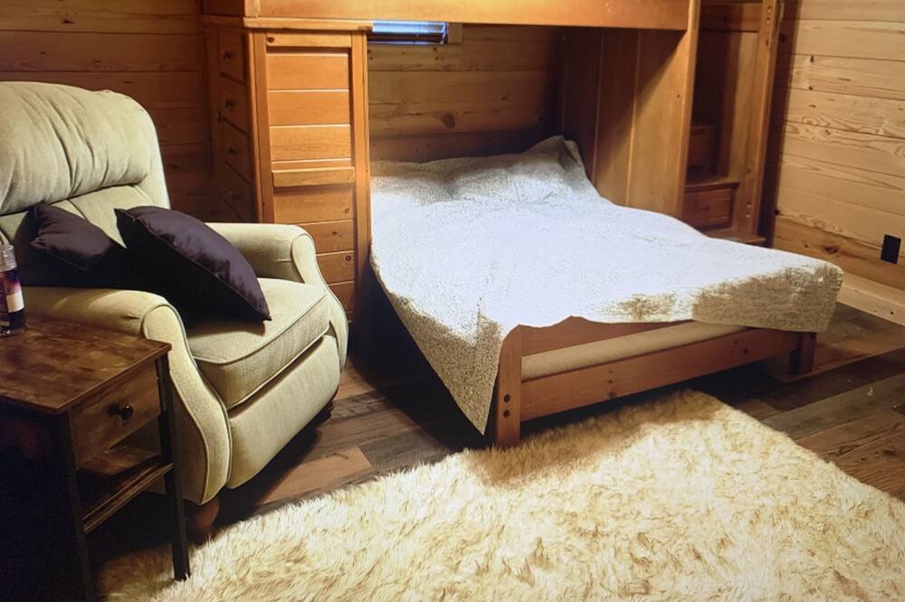 Photo of Bedroom in Gordonville