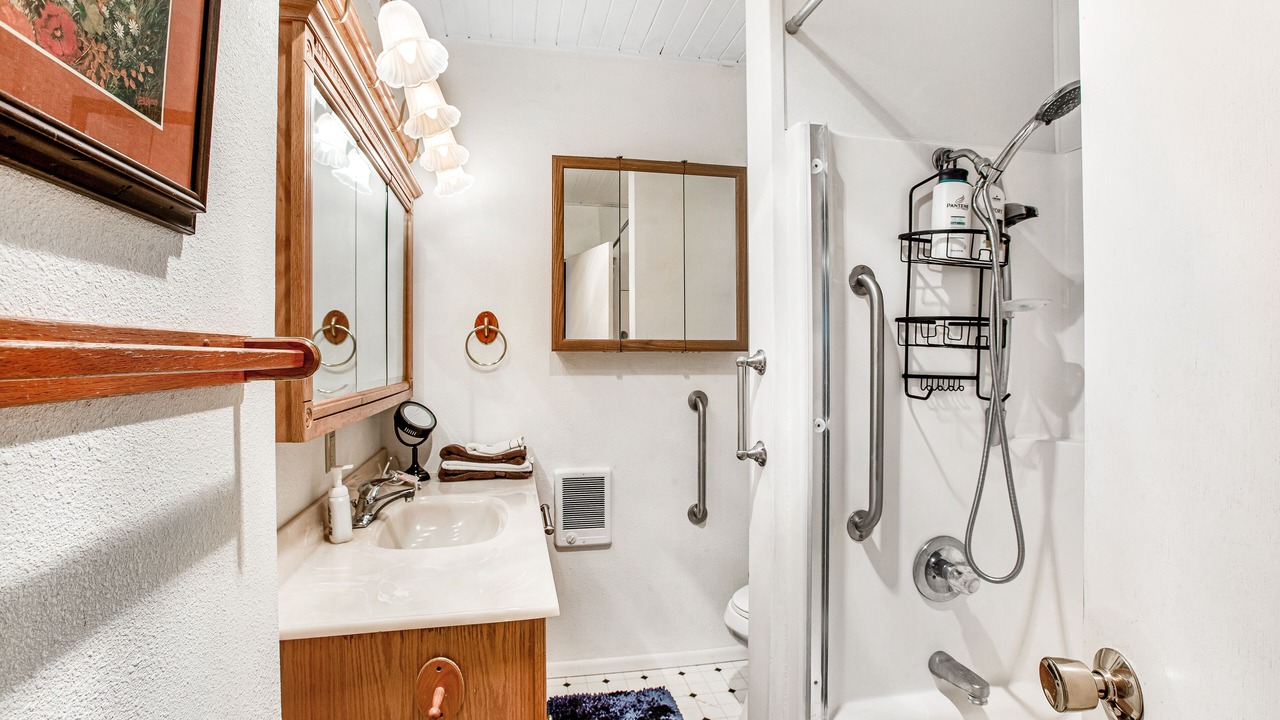 Photo of Others in Grapeview