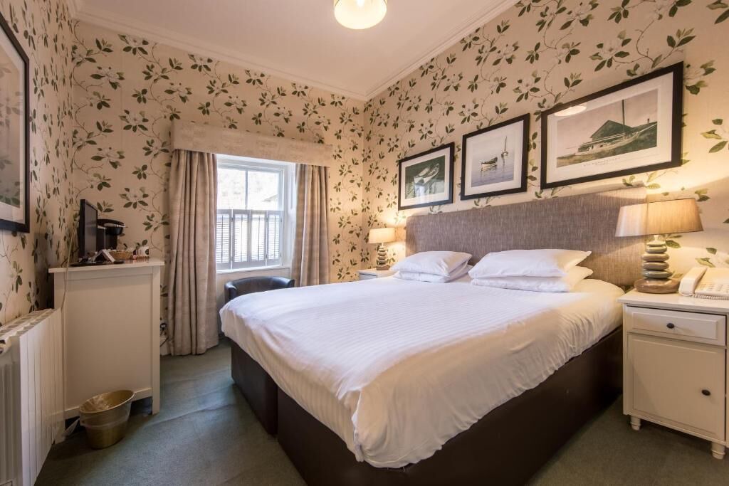 Photo of Others in Port of Menteith