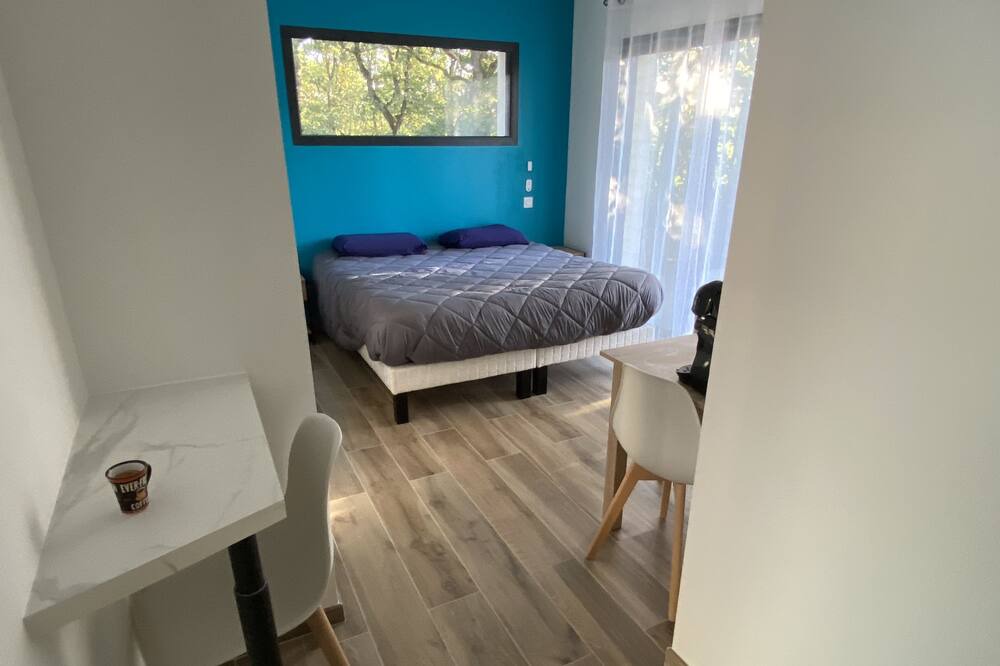 Photo of Bedroom in Aussonne