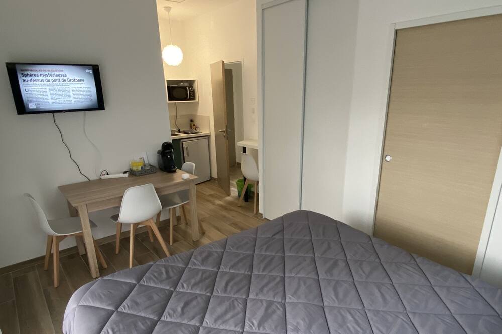 Photo of Bedroom in Aussonne