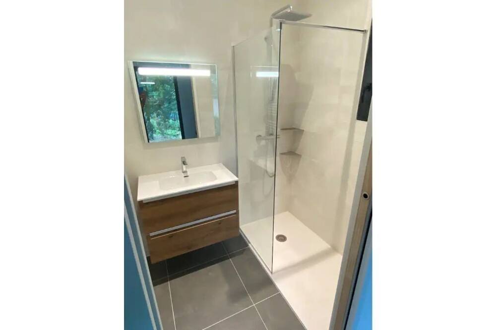 Photo of Bathroom in Aussonne