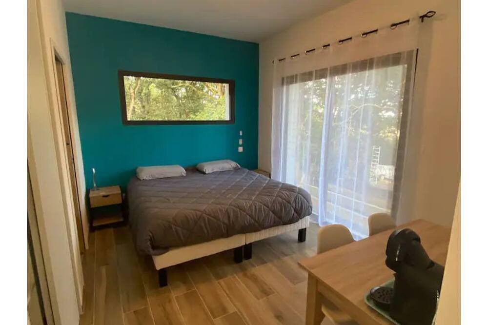 Photo of Bedroom in Aussonne