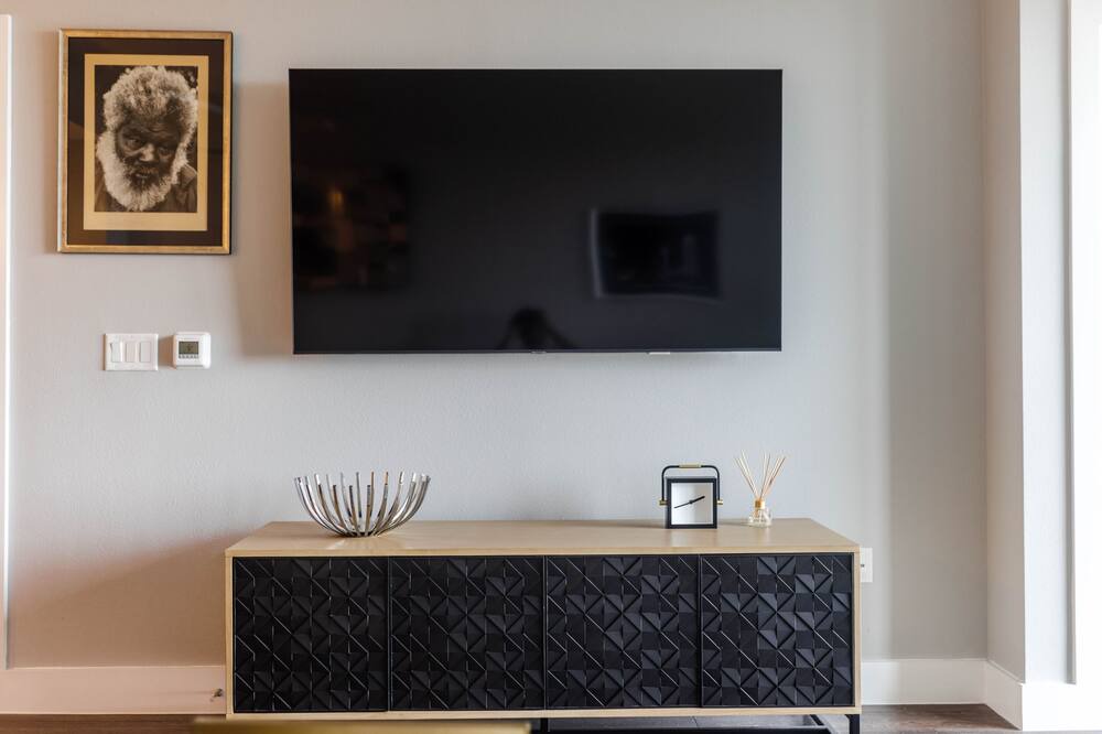 Photo of Livingroom in Knox - Henderson