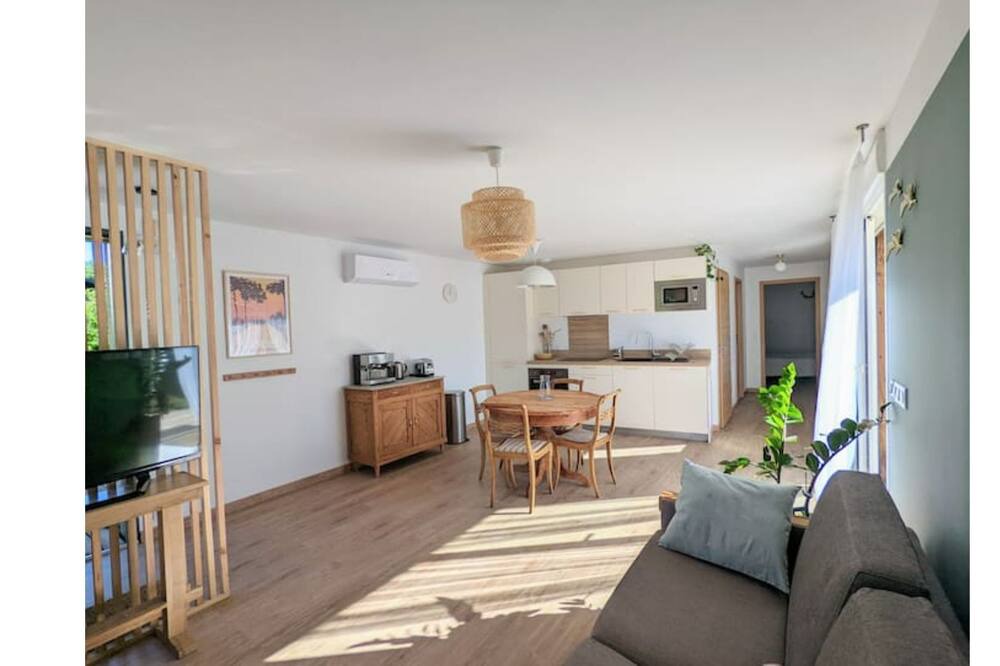 Photo of Livingroom in Lesperon