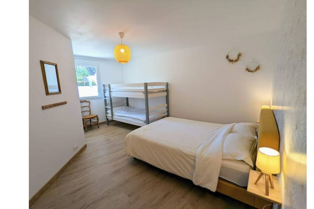 Photo of Bedroom in Lesperon