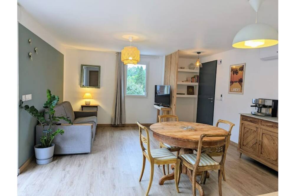 Photo of Kitchen in Lesperon