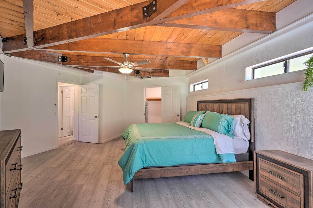 Photo of Bedroom in Apple Hill