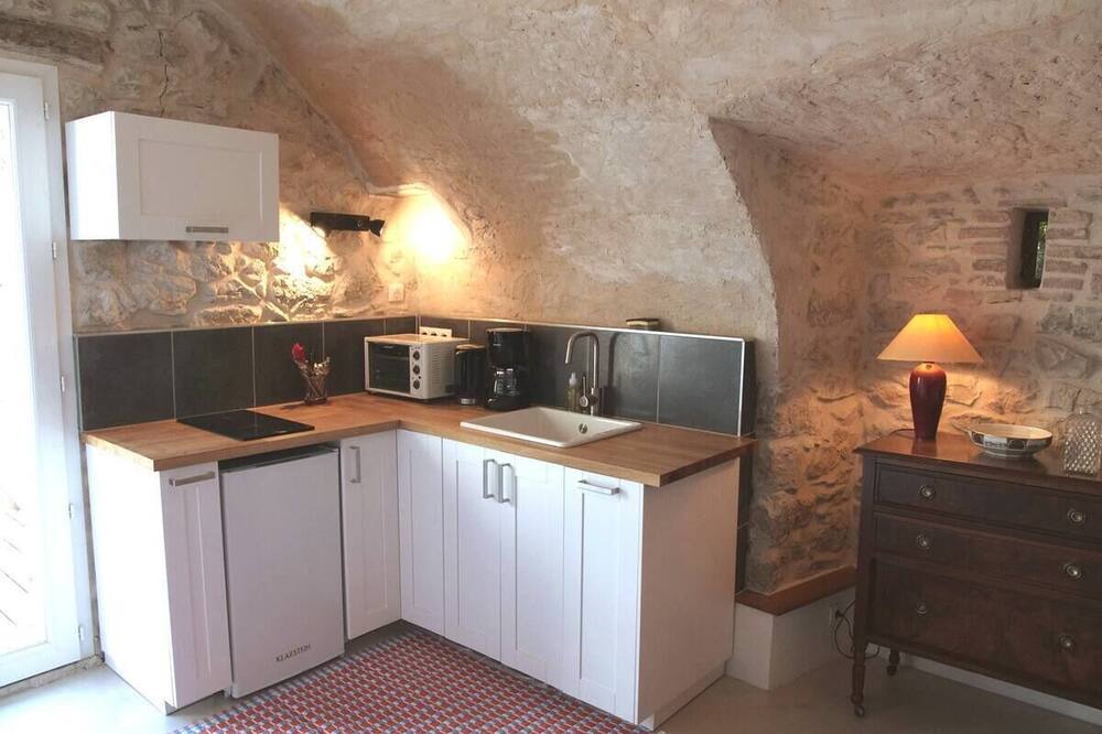 Photo of Kitchen in Saint-Hippolyte-du-Fort