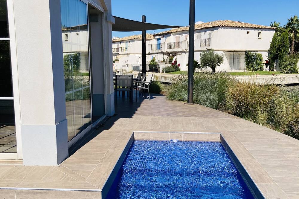 Photo of Outdoor in Aigues-Mortes