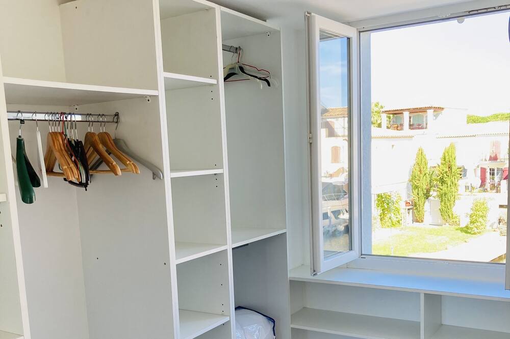 Photo of Bedroom in Aigues-Mortes