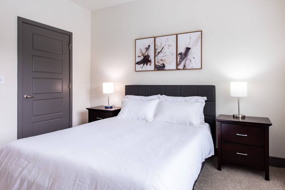Photo of Bedroom in Hurstbourne