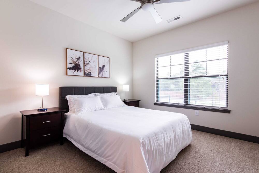 Photo of Bedroom in Hurstbourne