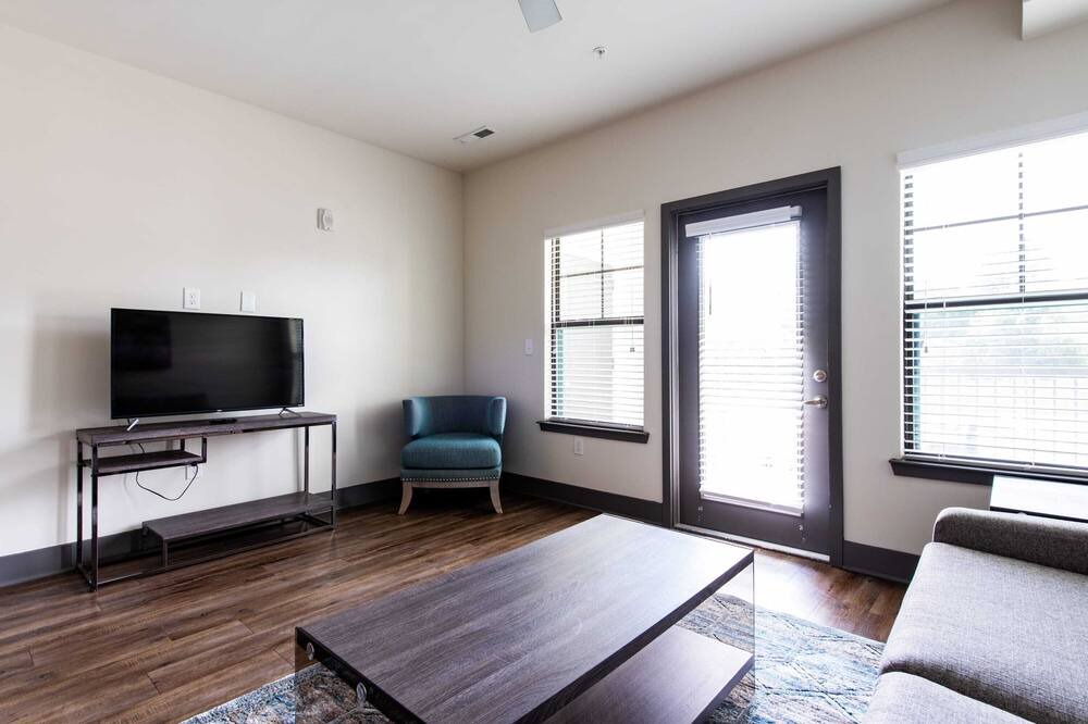 Photo of Livingroom in Hurstbourne