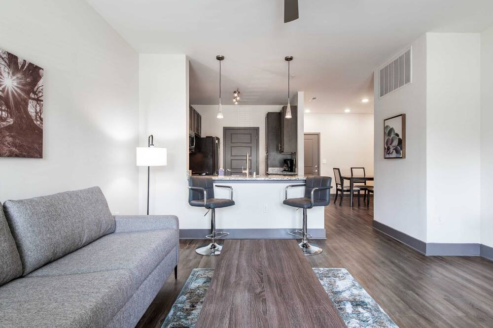 Photo of Livingroom in Hurstbourne