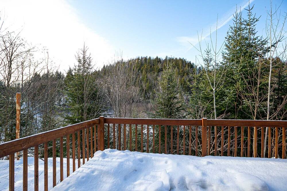 Photo of Patio Balcony in L'Ange-Gardien