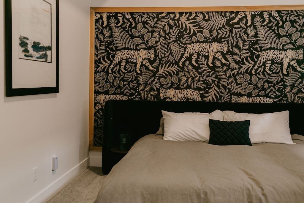 Photo of Others in Roslyn