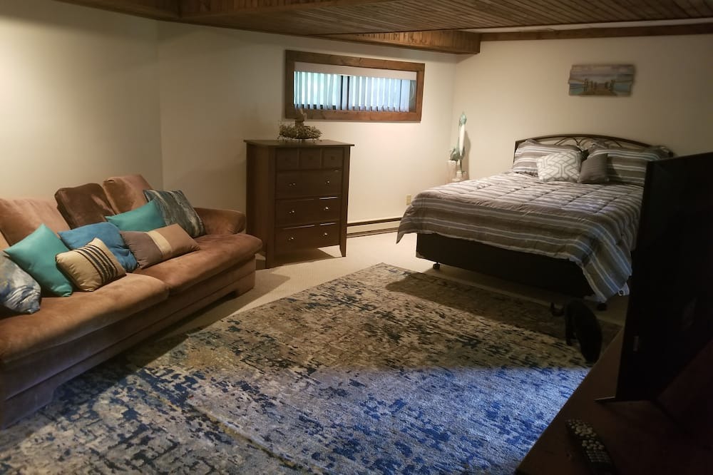 Photo of Bedroom in Bellmore
