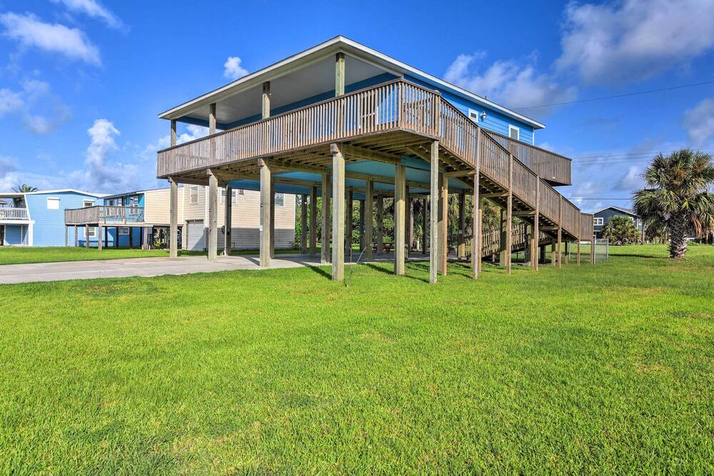 Photo of Outdoor in Pirates Beach