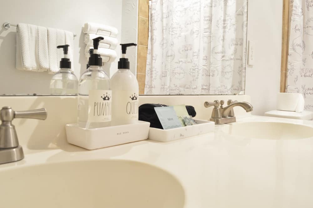 Photo of Bathroom in Mesquite