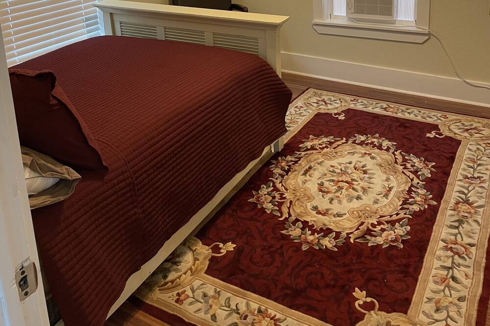 Photo of Bedroom in Brownwood