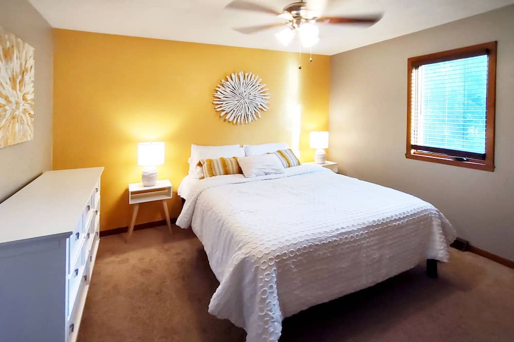 Photo of Bedroom in Loves Park