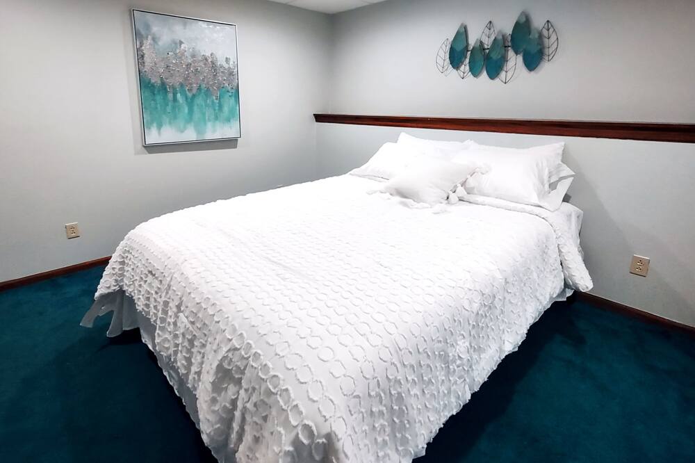 Photo of Bedroom in Loves Park