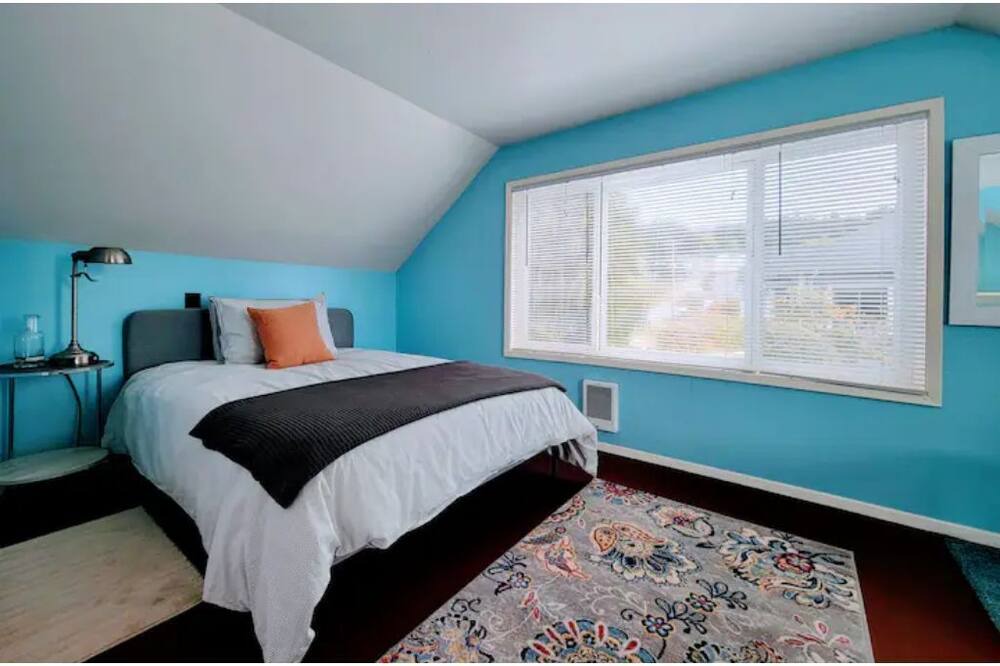 Photo of Bedroom in Kingston