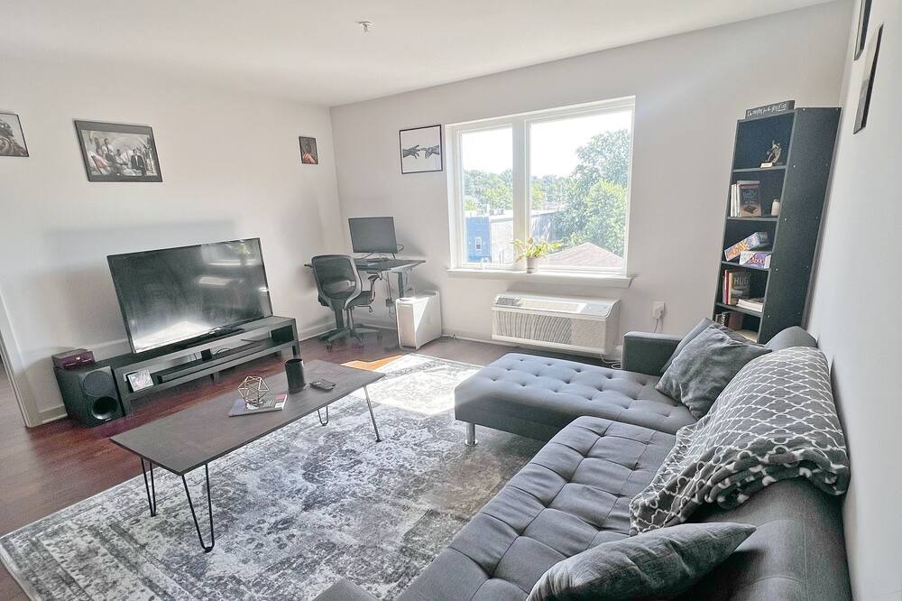 Photo of Livingroom in West Orange