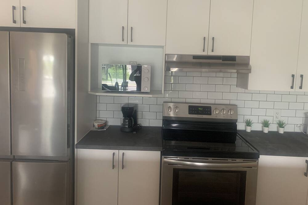Photo of Kitchen in Aylmer
