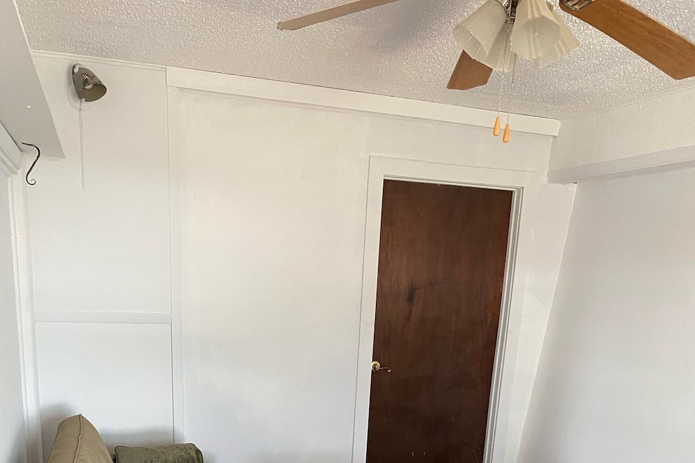 Photo of Livingroom in Brady