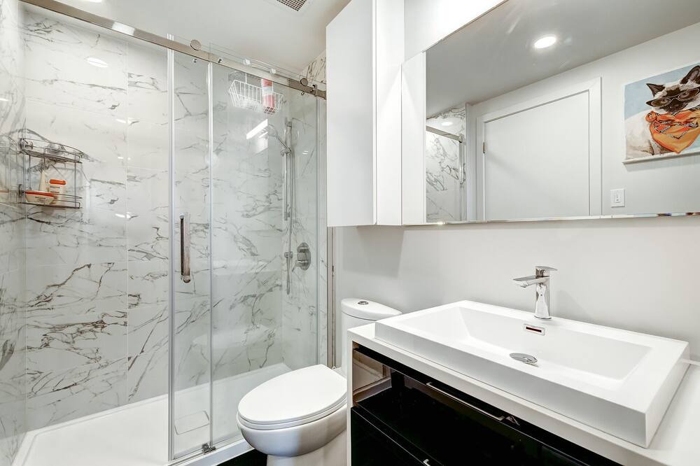 Photo of Bathroom in Downtown Montreal