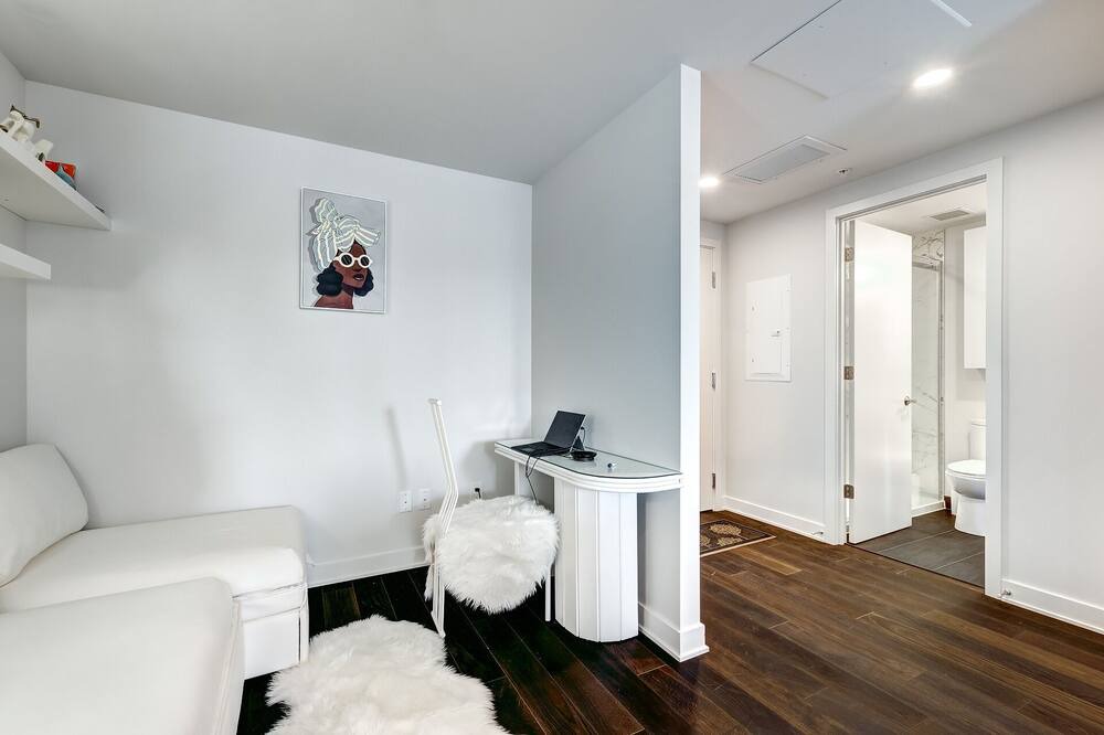 Photo of Bedroom in Downtown Montreal