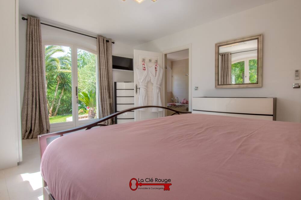 Photo of Bedroom in Saint-Paul-de-Vence