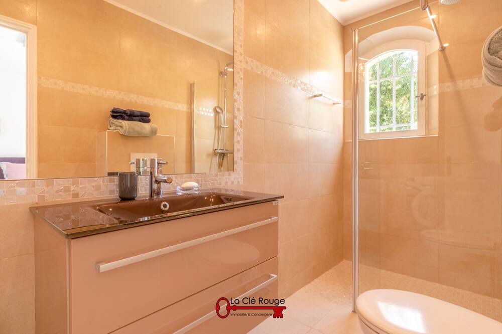 Photo of Bathroom in Saint-Paul-de-Vence